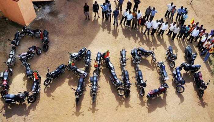 துப்பாக்கிச் சூட்டைக் கண்டித்து -  தமிழகம் முழு அடைப்பு போராட்டம்